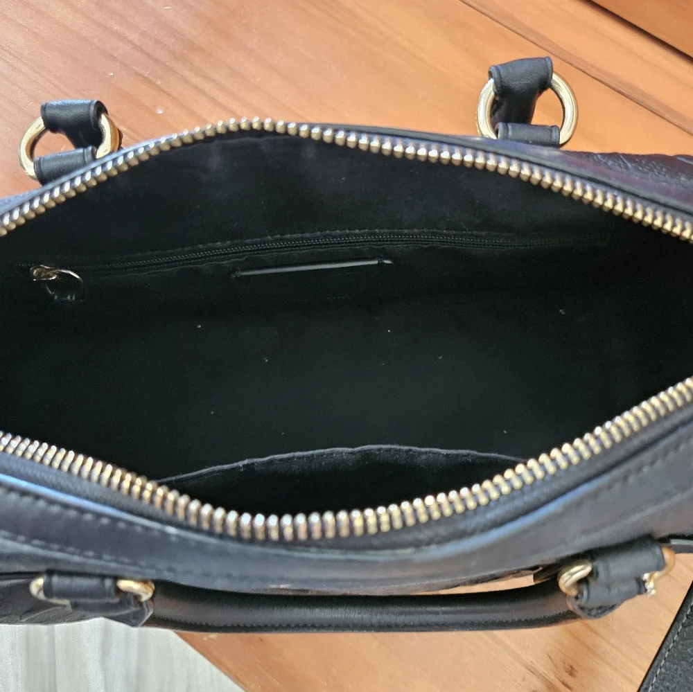 Coach Crossbody - Picture 4 of 9